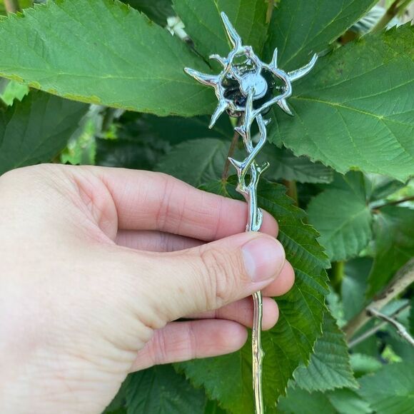 Gothic Rose Hairpin & decorative Chain engraved details Silver Tone New - Picture 7 of 8